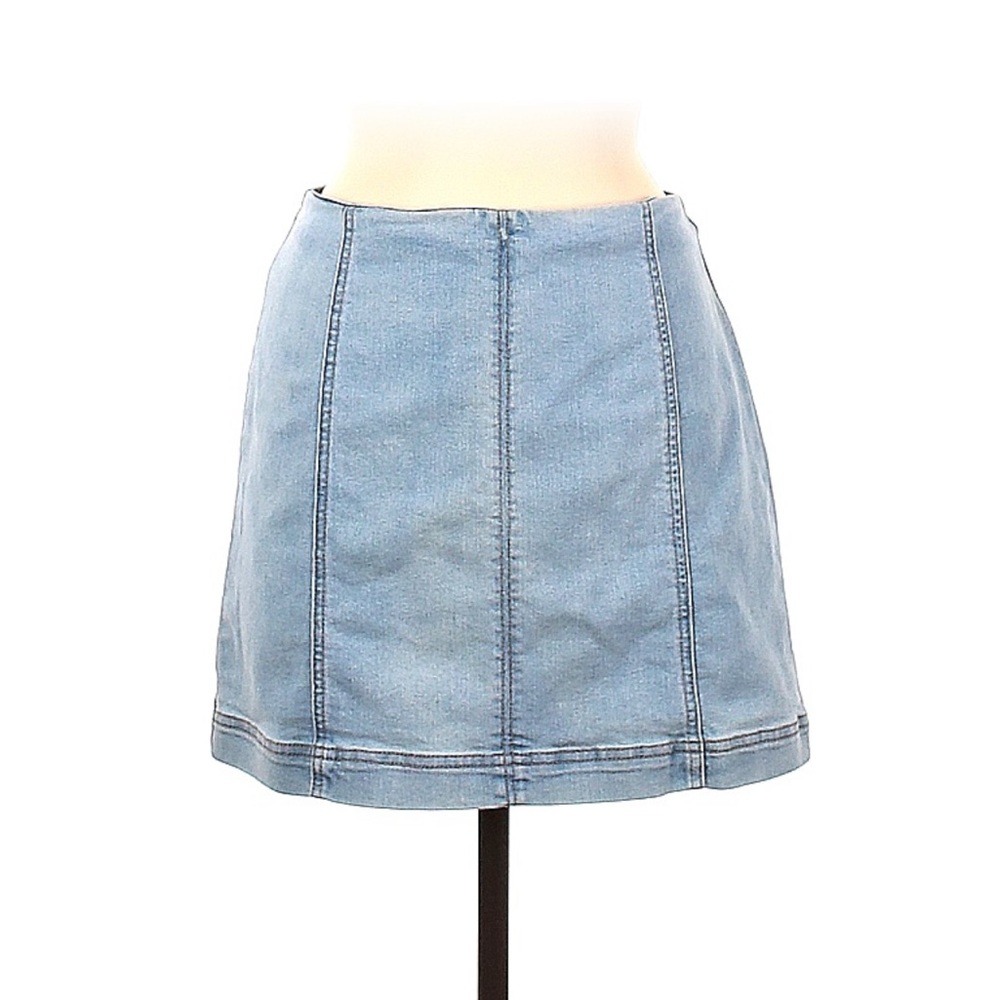 Denim Skirt | Size 12 | Cute, Comfy, Casual, Light Blue, Jean Skirt, Spring